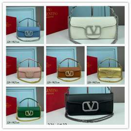 Picture of Valentino Handbags _SKUfw120902478fw